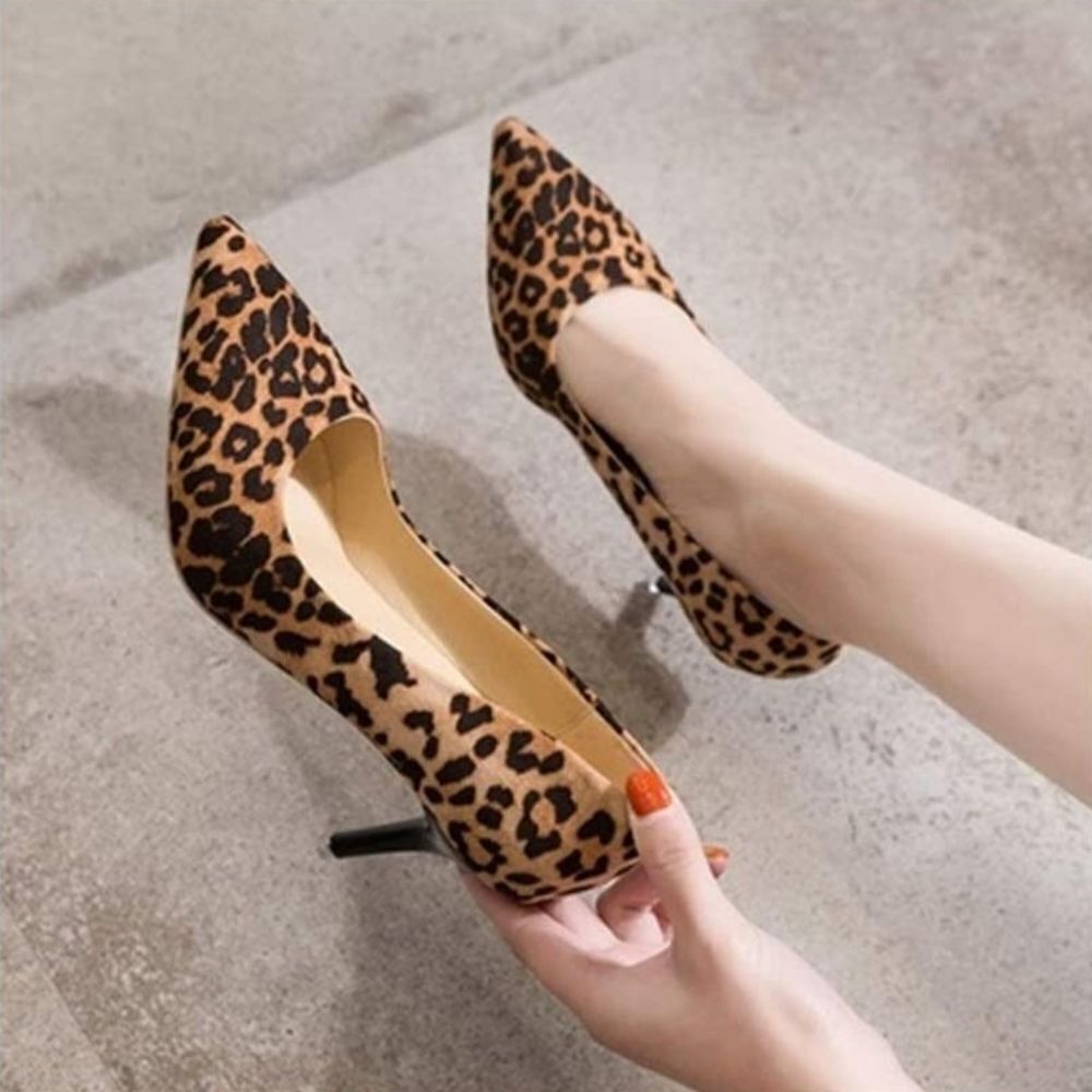 BRAND NEW FOREVER 21 LEOPARD PRINT HIGH HEEL STILETTOS PUMP